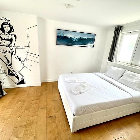 Oeiras Beach Private Room 9 - Double Bedroom With Shared Bathroom & Terrace Exteriér fotografie