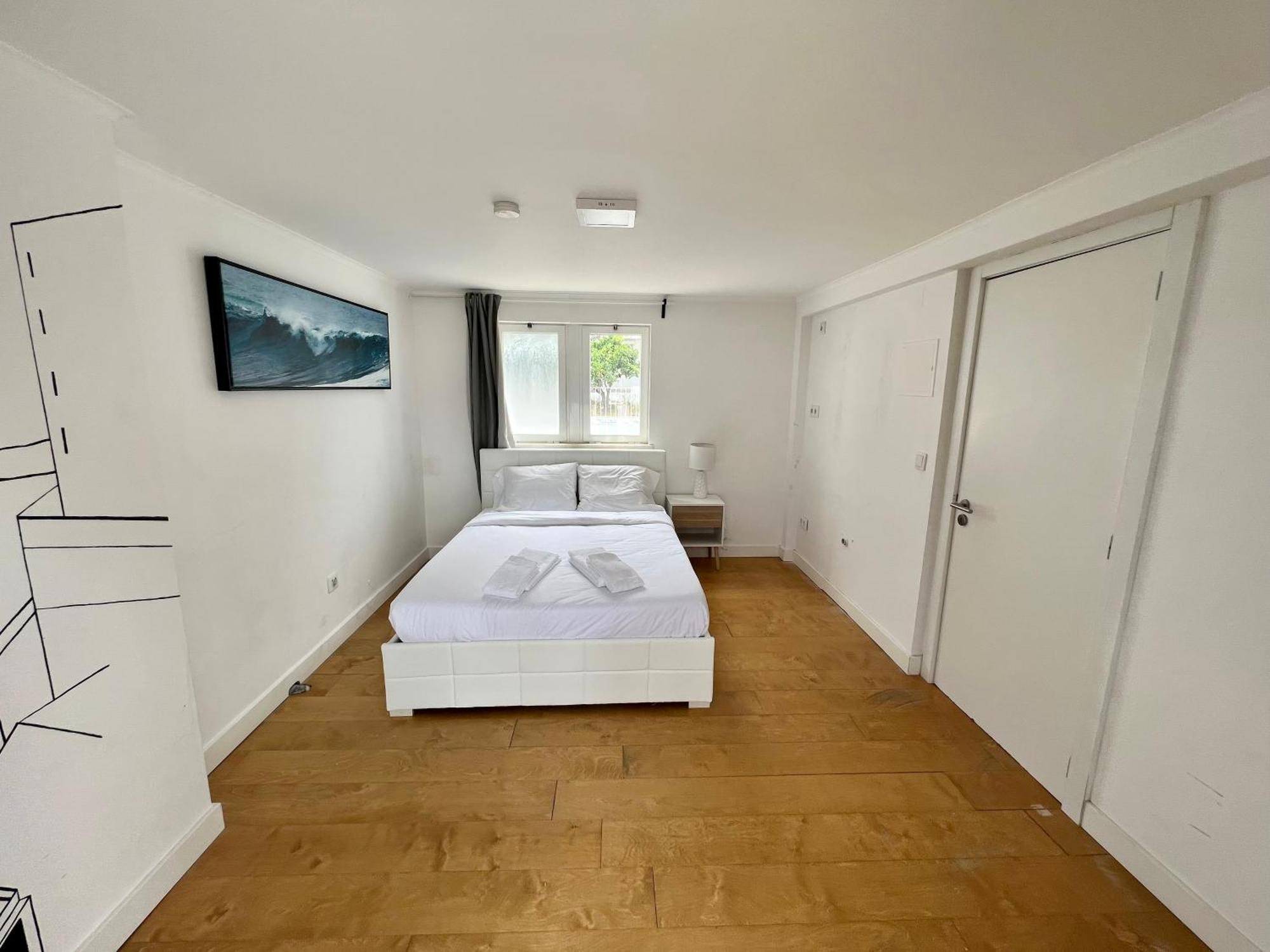 Oeiras Beach Private Room 9 - Double Bedroom With Shared Bathroom & Terrace Exteriér fotografie