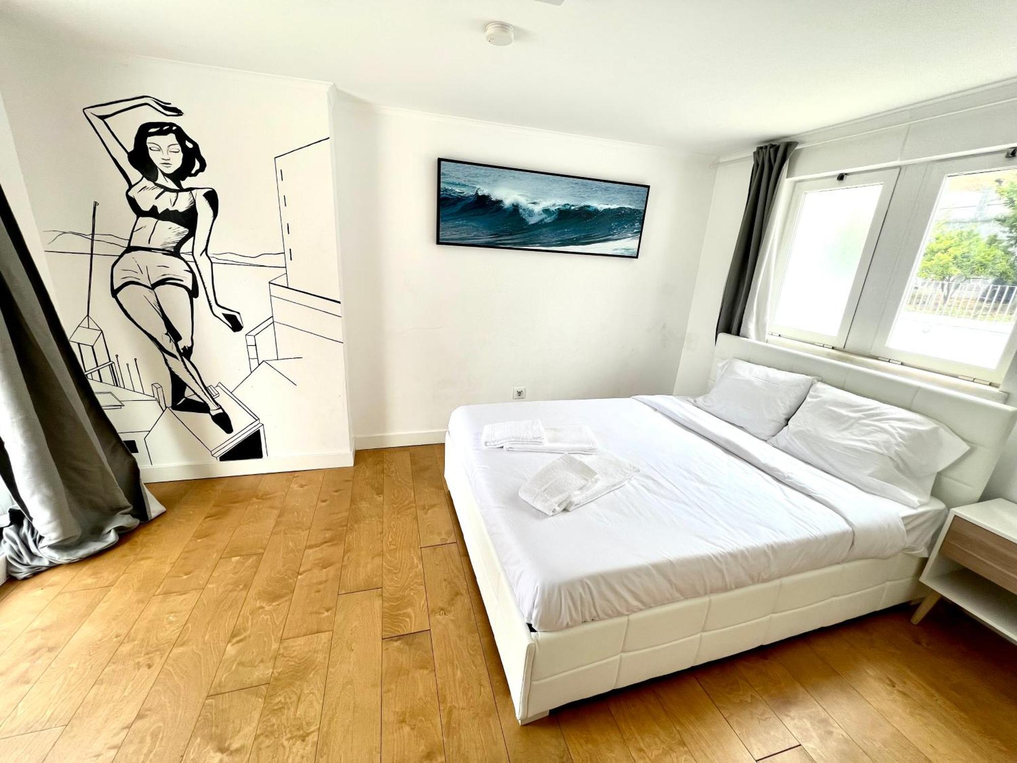 Oeiras Beach Private Room 9 - Double Bedroom With Shared Bathroom & Terrace Exteriér fotografie