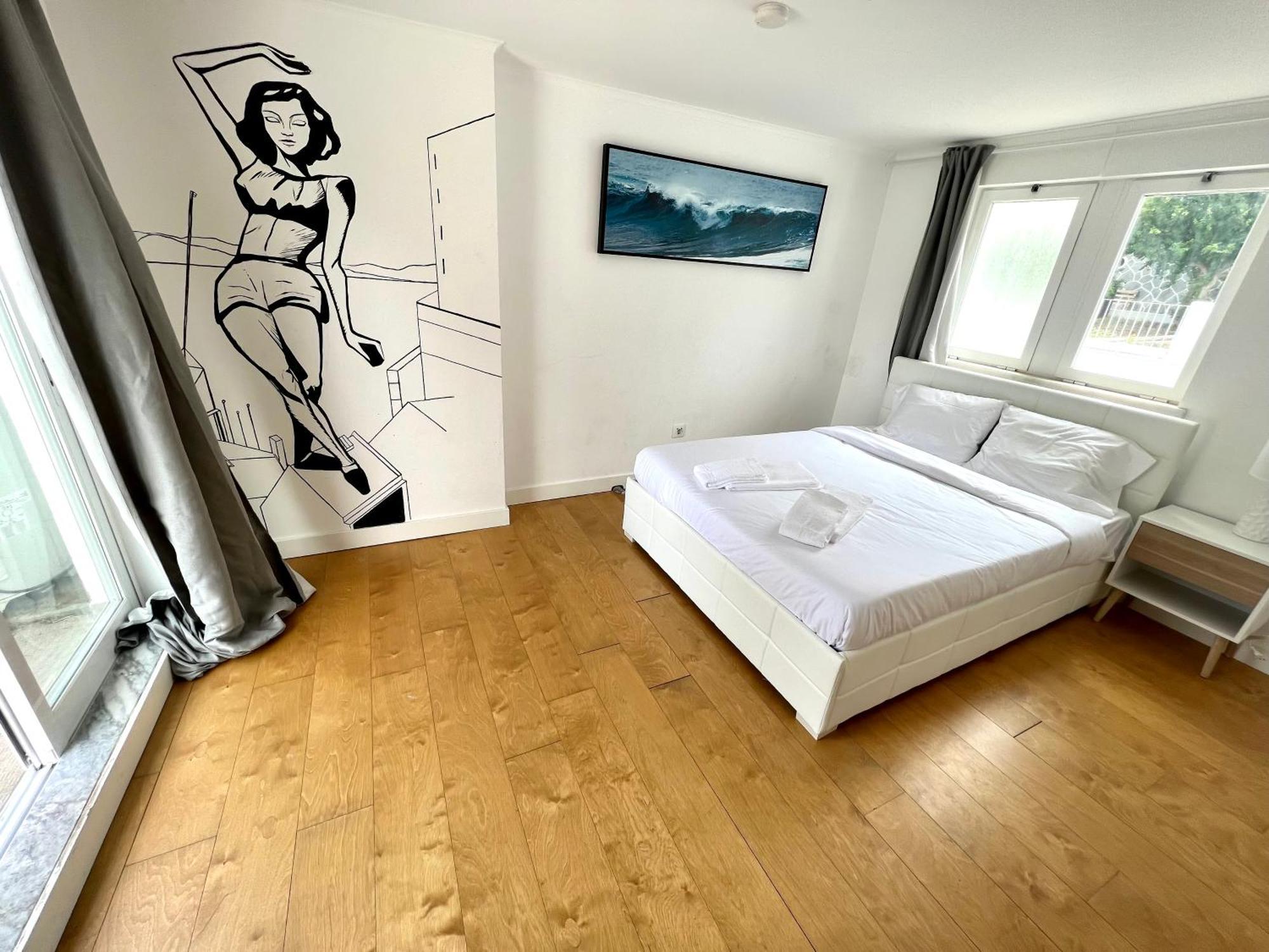 Oeiras Beach Private Room 9 - Double Bedroom With Shared Bathroom & Terrace Exteriér fotografie